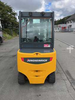 Jungheinrich EFGS30s