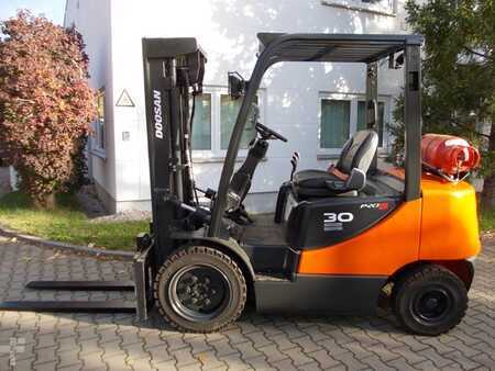 Doosan G 30 E