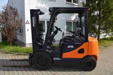 Doosan D 25 S-5