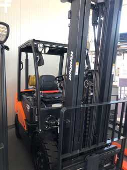 Doosan G25P-7