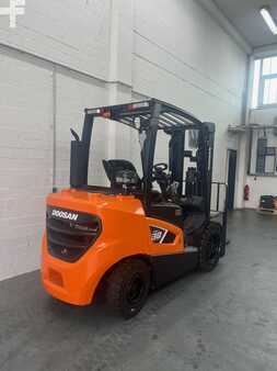 Doosan D30 S9