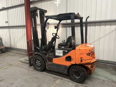 Doosan D25S-5