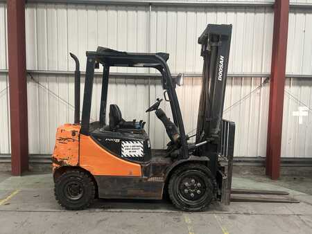 Doosan D25S-5