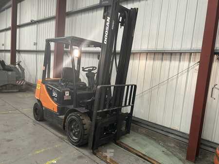 Doosan D30S-5