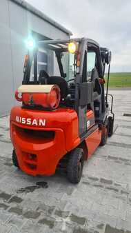 Nissan UD02A25PQ mit Video