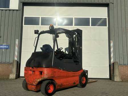 Linde E25-03